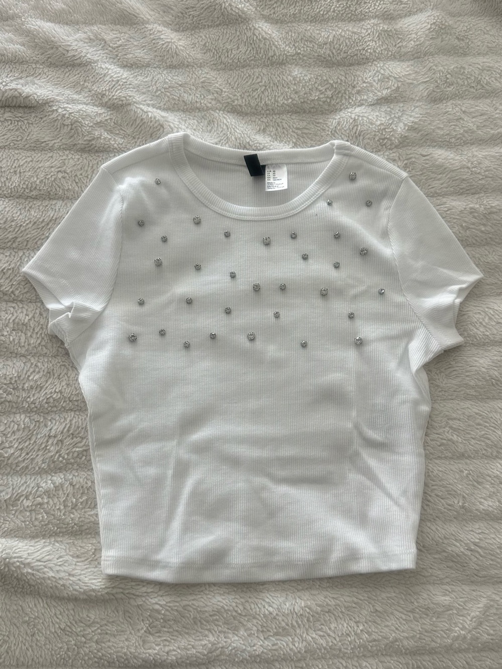 H&M White Short-Sleeve Rhinestone Accent Ribbed Cropped Tee